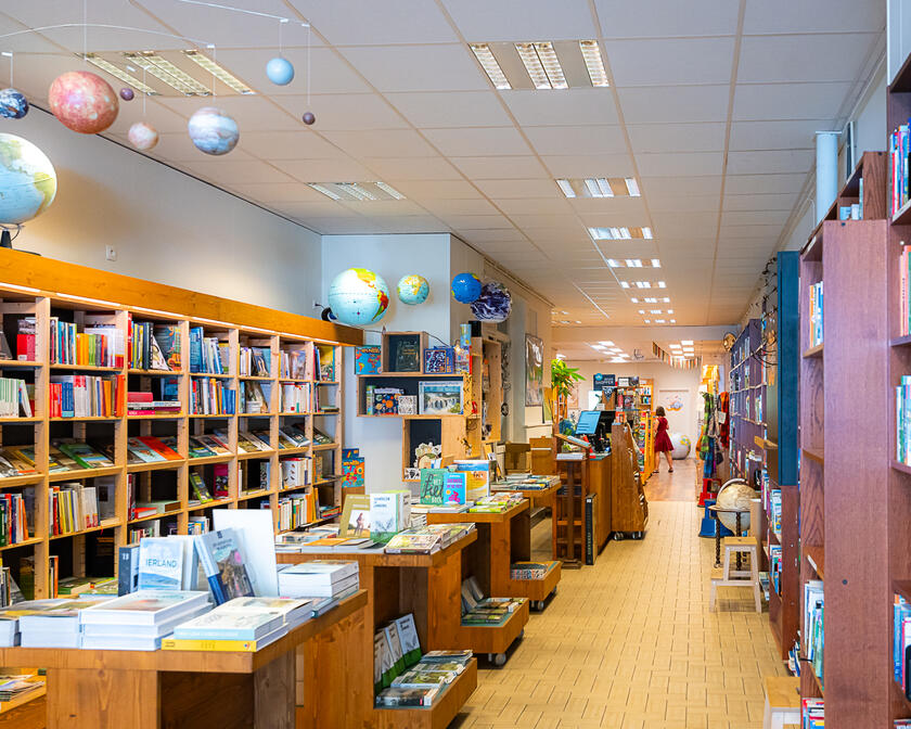 Inside bookstore Atlas & Zanzibar