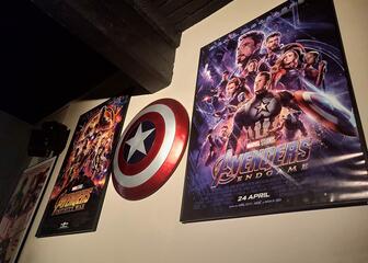 posters van marvel films: avengers infinity war en avengers endgame, schild van captain america