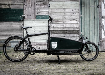 Cargo bike with two wheels