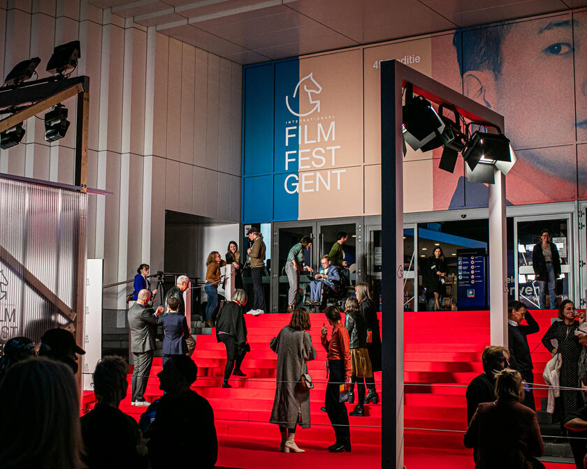 Menschen auf dem roten Teppich des Genter Filmfestivals